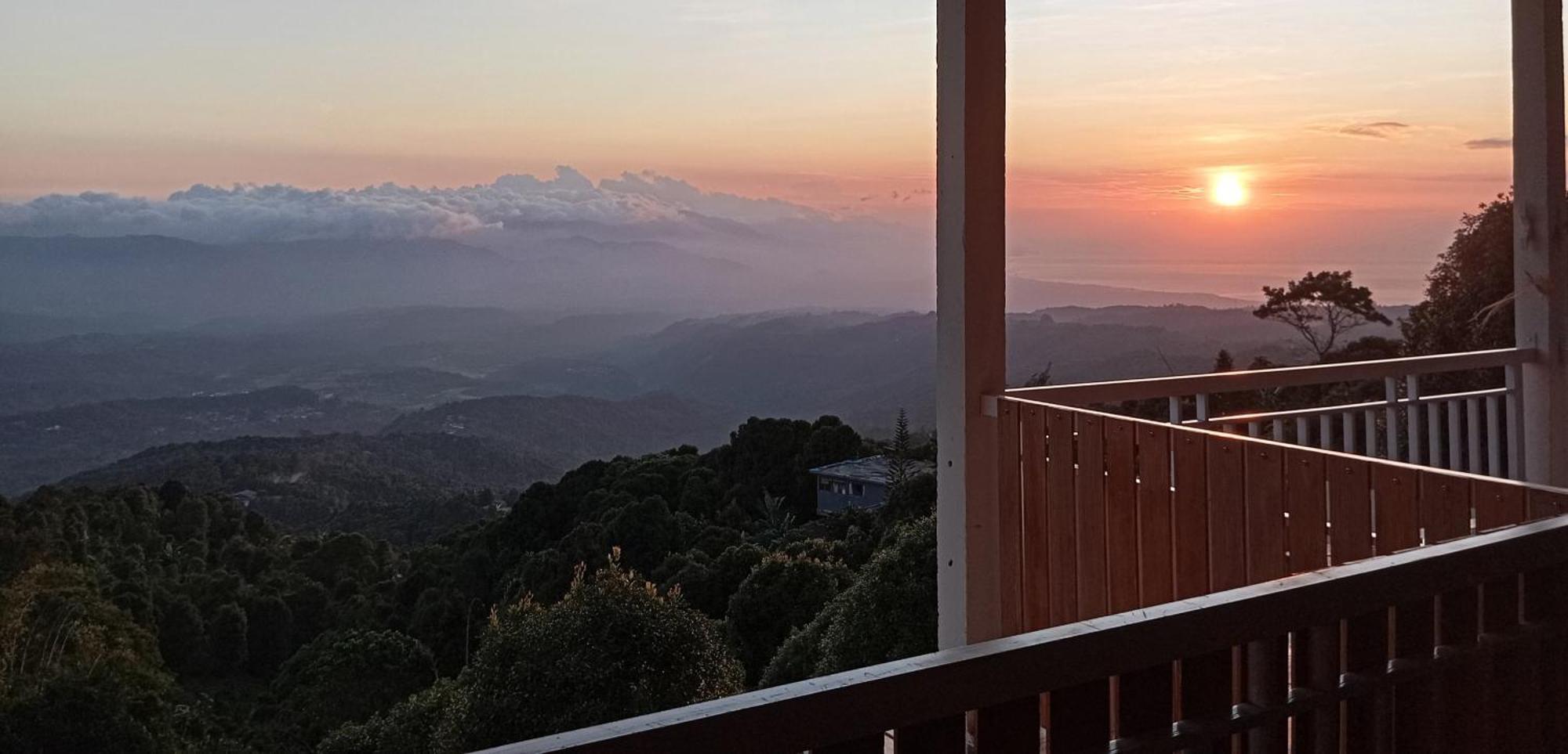 De La Sierra Apartman Munduk Kültér fotó